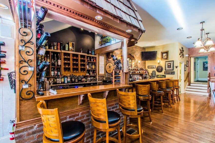 More Photos Of 183 S Main St, Russellville Restaurant For Sale