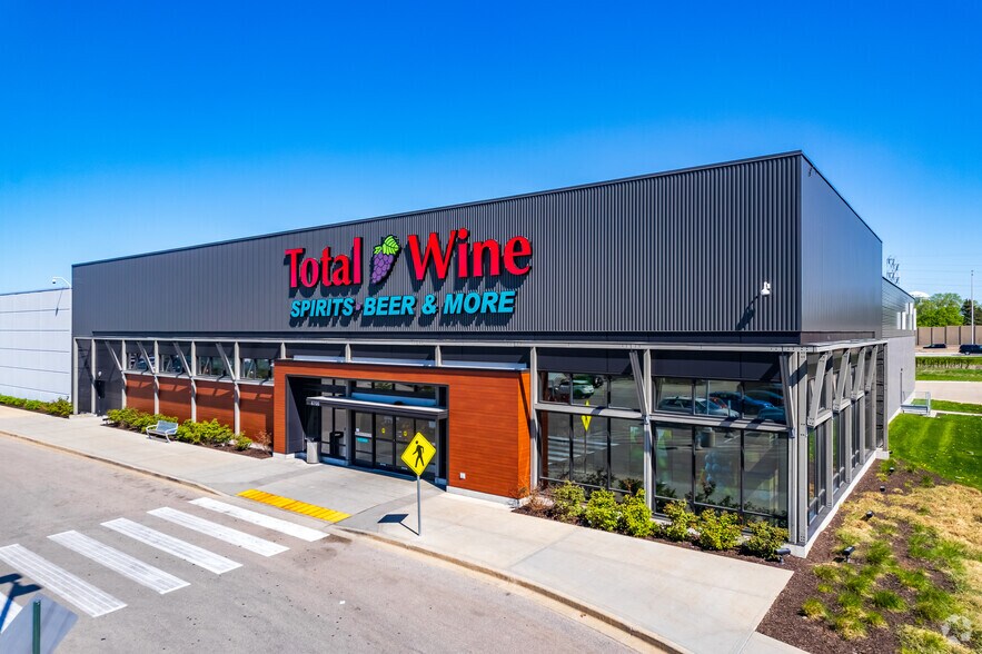 More Photos Of 8680 Sura Ln, Greenfield Unknown For Lease