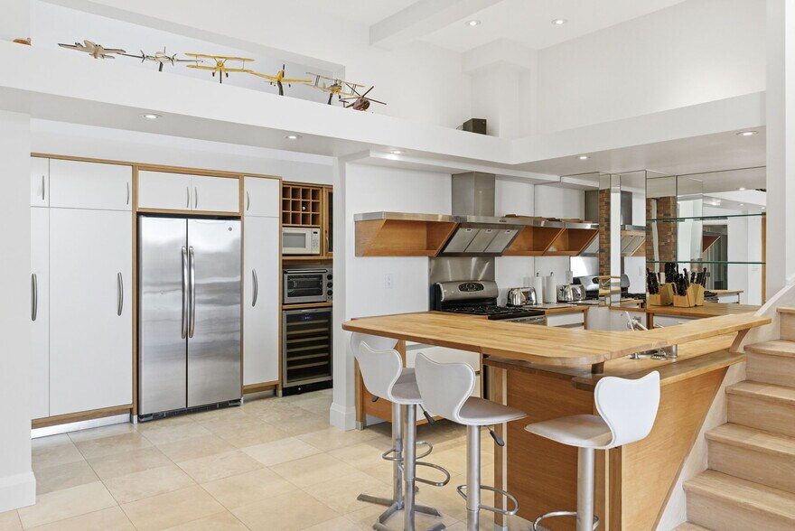 More Photos Of 2441 7th Line, Port Hope Airplane Hangar For Sale