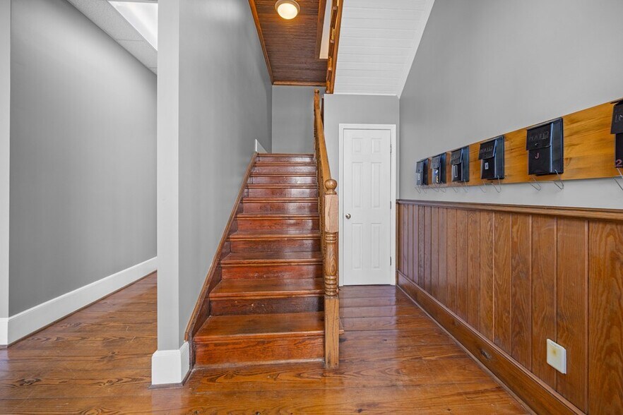 More Photos Of 219 E Screven St, Quitman Storefront Retail Office For Sale