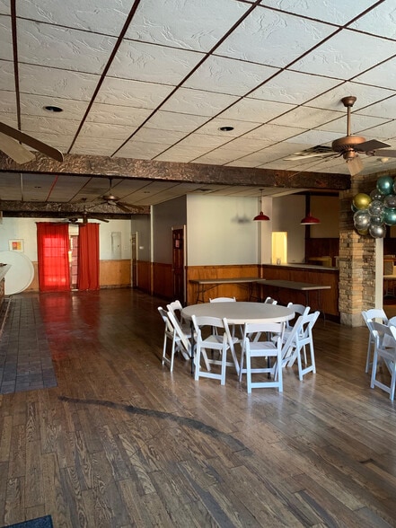 More Photos Of 3540 Washington Ave, Finleyville General Retail For Lease