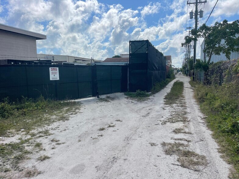 More Photos Of 1110 2nd Ave S, Lake Worth Warehouse For Lease