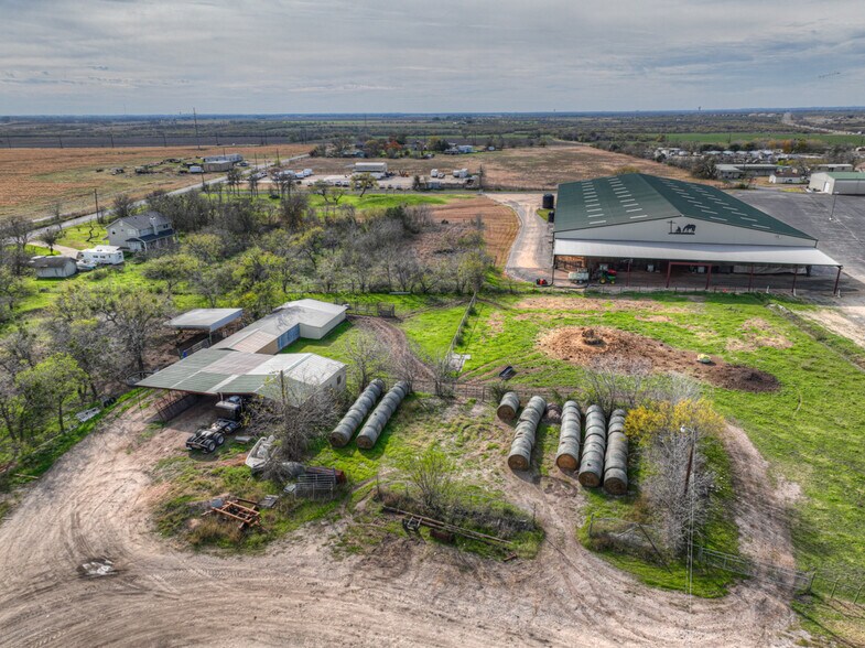More Photos Of 931 W FM 78, Marion Land For Sale