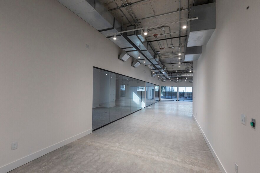 More Photos Of 127 NW 27th St, Miami Unknown For Lease