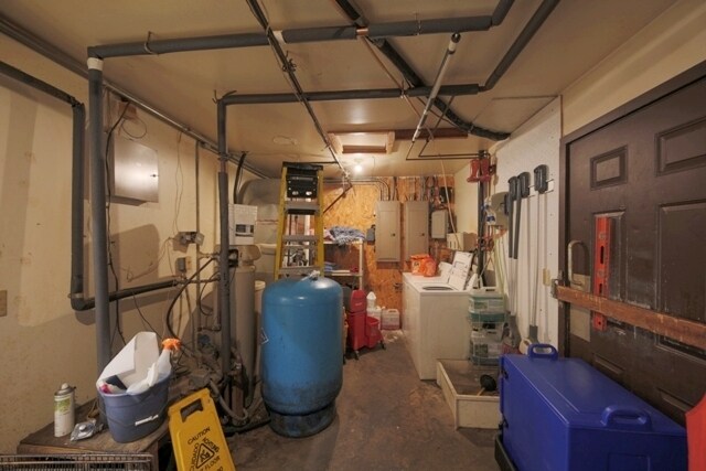 More Photos Of 2793 State 371 SW, Pine River General Retail For Sale