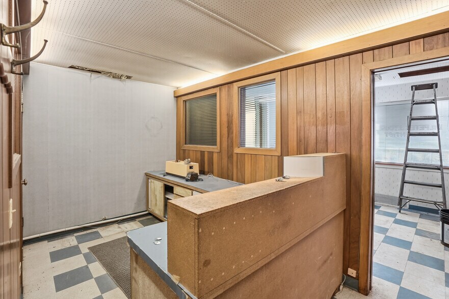More Photos Of 10835 S Western Ave, Chicago Apartments For Sale