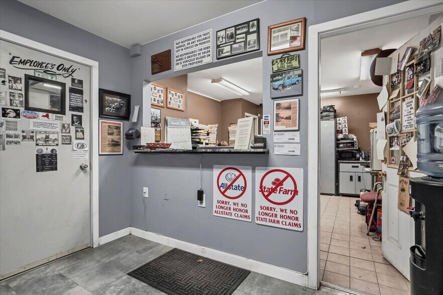 More Photos Of 3 Marlorville Rd, Wappingers Falls Auto Repair For Sale