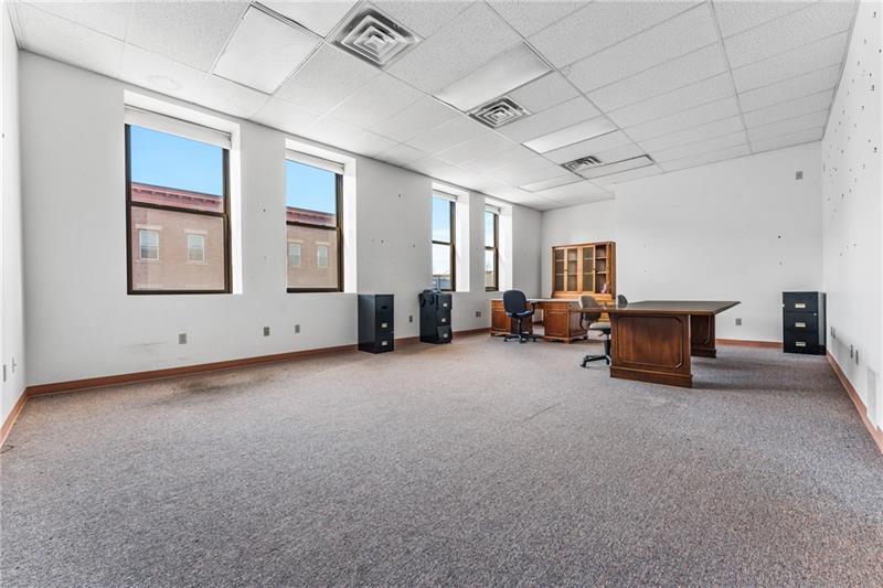 More Photos Of 433-435 Lawrence Ave, Ellwood City Storefront Retail Residential For Sale