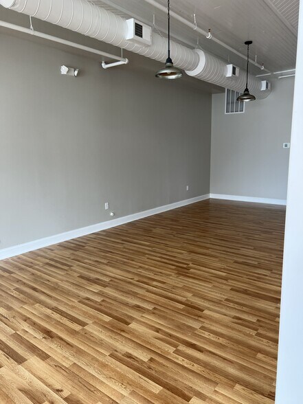 More Photos Of 610 E Fearing St, Elizabeth City General Retail For Lease