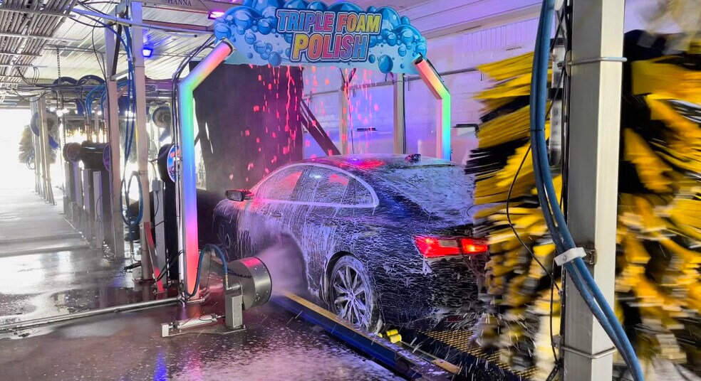 More Photos Of 44267 Division St, Lancaster Carwash For Sale