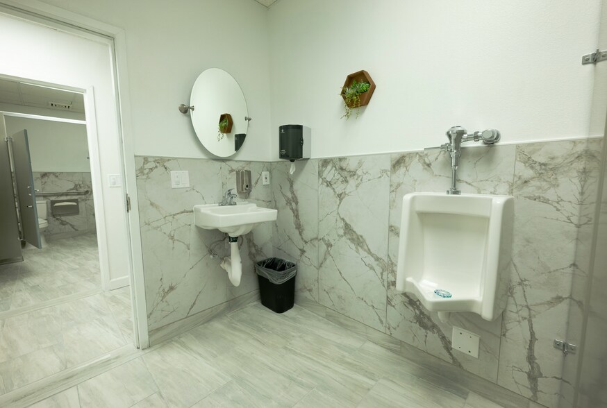 More Photos Of 1408 S Jones Blvd, Las Vegas Office Residential For Sale