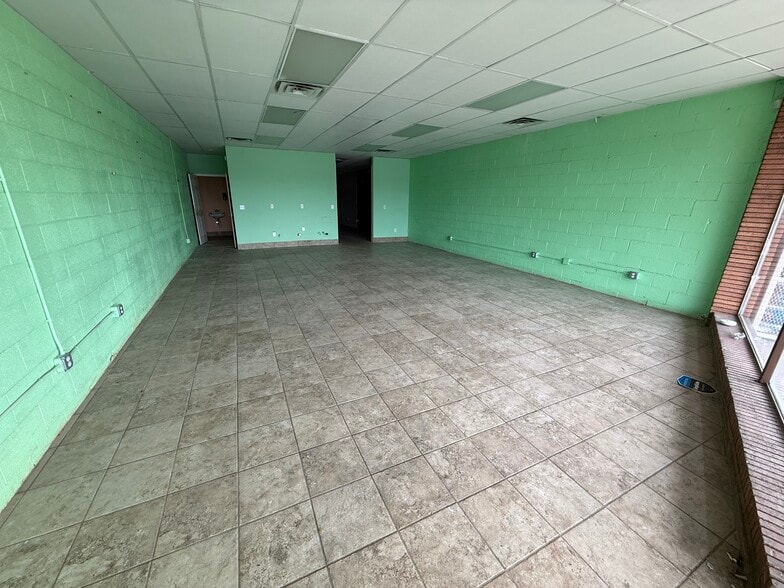 More Photos Of 1400-1412 Beverly Dr, Wichita Falls Unknown For Lease