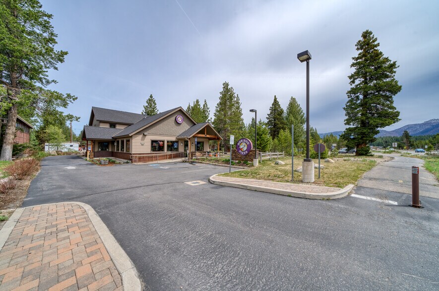 More Photos Of 3160 Highway 50, South Lake Tahoe Restaurant For Sale