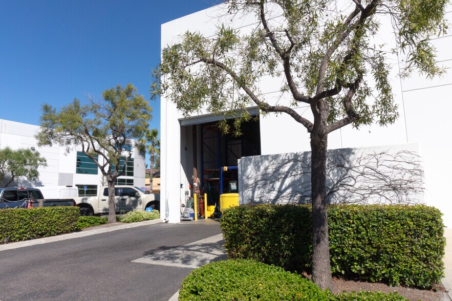 More Photos Of 1625 Ord Way, Oceanside Warehouse For Lease