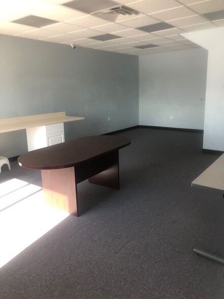 More Photos Of 1211 Avery St, Golden Office For Lease
