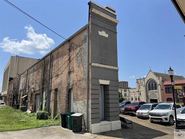 More Photos Of 406 N State Line Ave, Texarkana Storefront Retail Residential For Lease