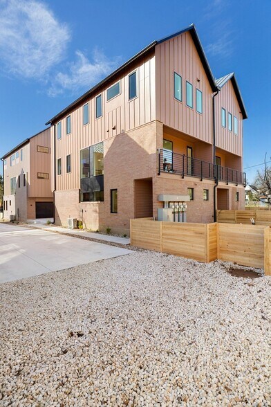 More Photos Of 3528 Gonzales st, Austin Land For Sale