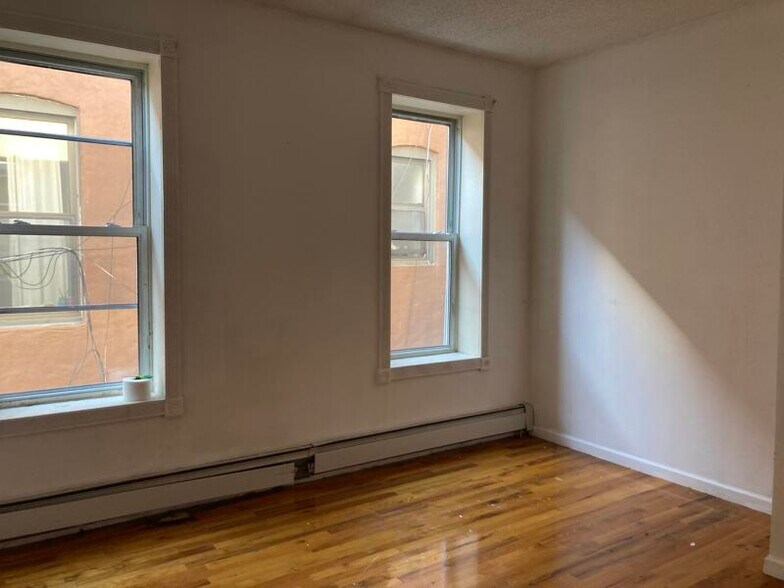 More Photos Of 466 Prospect Pl, Brooklyn Apartments For Sale