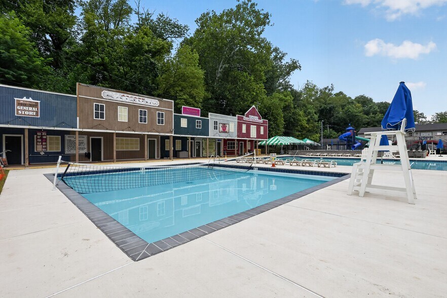More Photos Of 13 Beaver St, Hulmeville Swimming Pool For Sale