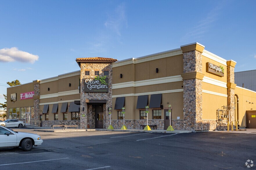 More Photos Of 8973 Bay Pkwy, Brooklyn Unknown For Lease