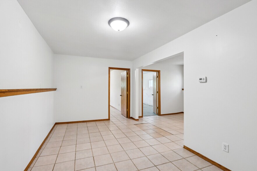 More Photos Of W9231 Bobolink Rd, Reeseville Warehouse For Sale