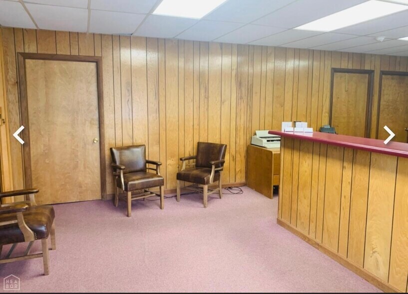 More Photos Of 407 Walnut St, Newport Medical For Sale