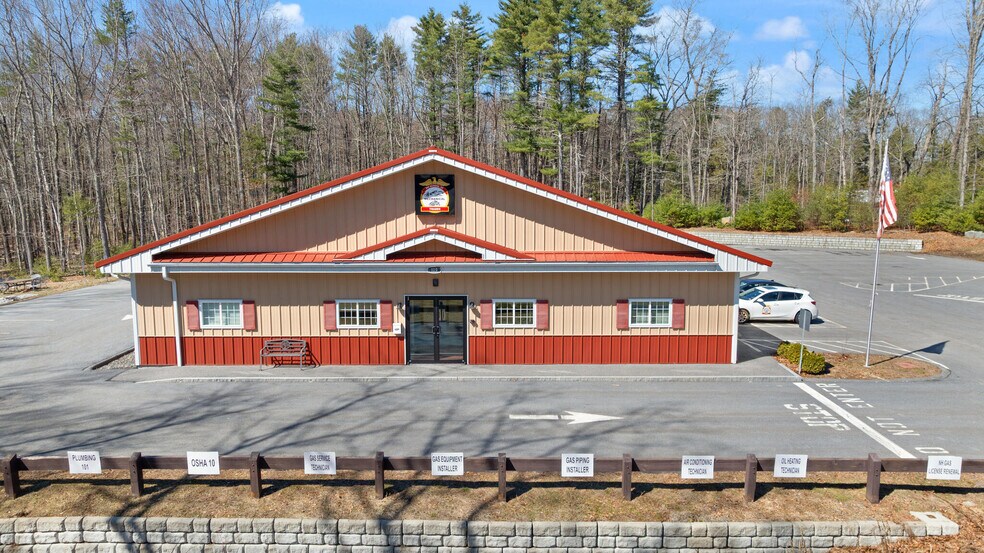 More Photos Of 109 Towle Farm Rd, Hampton Industrial For Sale