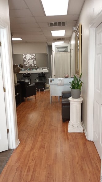 More Photos Of 105 Timberlachen Cir, Lake Mary Office For Sale