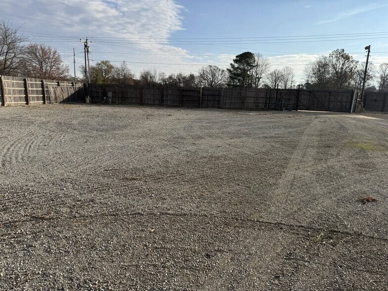 More Photos Of 5315 Apt Dr, Jonesboro Land For Lease