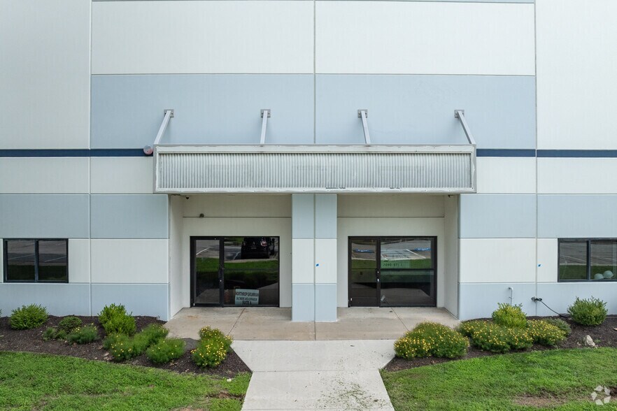 More Photos Of 7090 Troy Hill Dr, Elkridge Warehouse For Lease