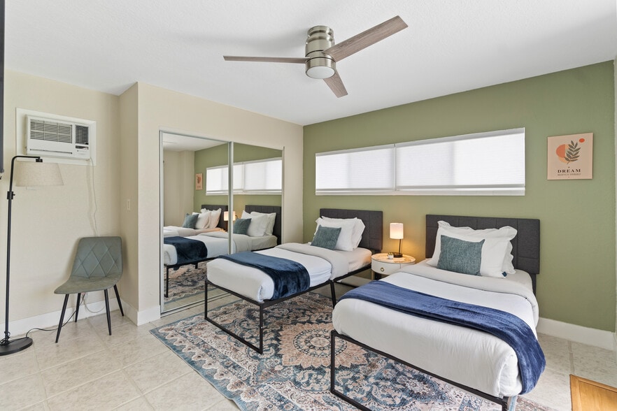 More Photos Of 1520 NE 51st St, Fort Lauderdale Apartments For Sale