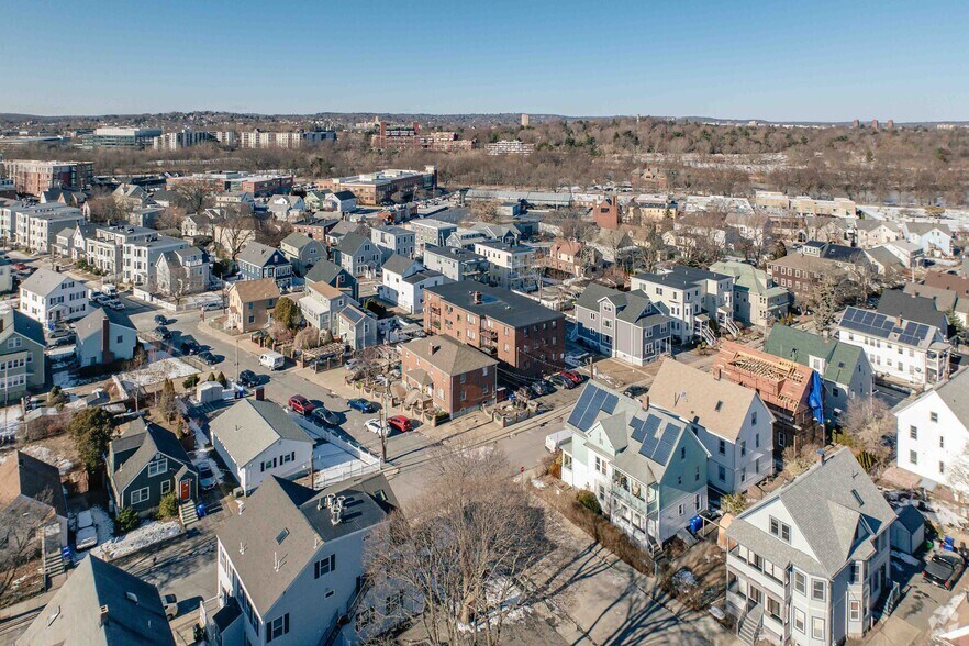 More Photos Of 80 Litchfield St, Brighton Apartments For Sale