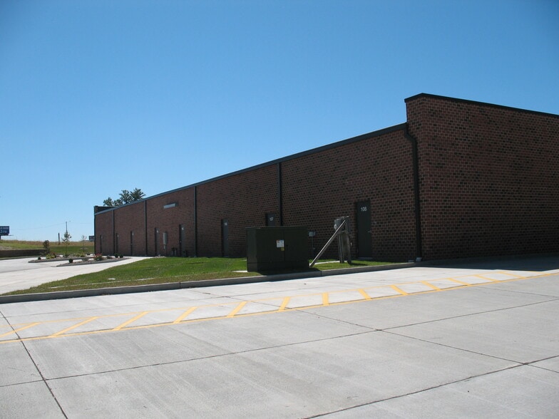 More Photos Of 440 S Mount Auburn Rd, Cape Girardeau Storefront For Lease