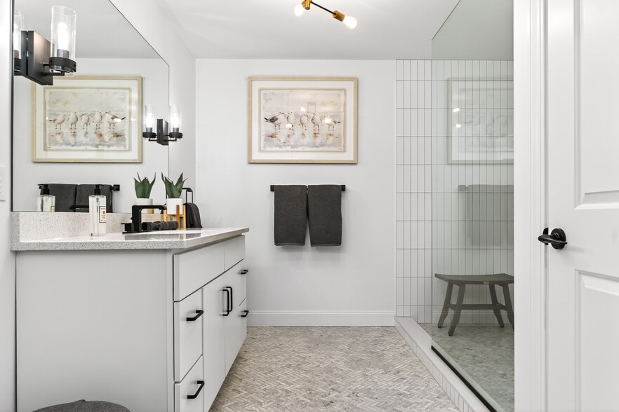 More Photos Of 44 Williams Ave, Mystic Apartments For Sale