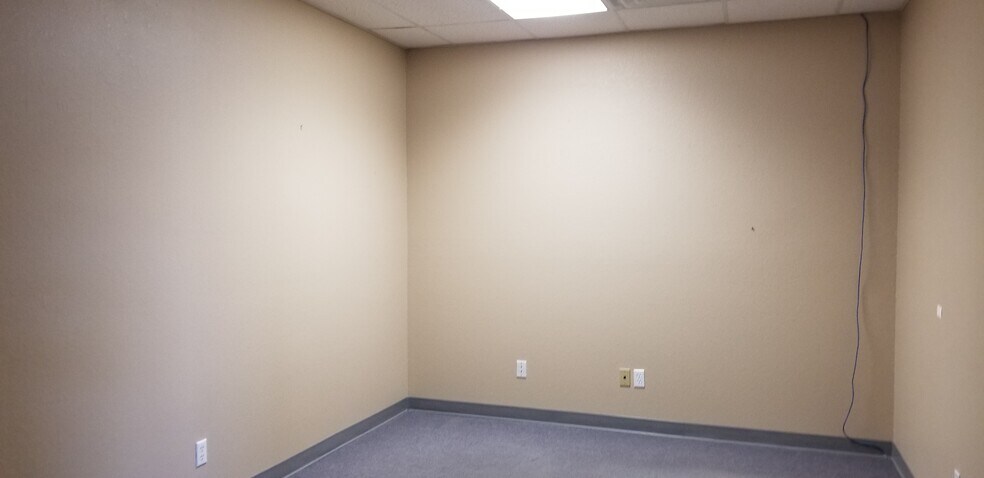 More Photos Of 2340 E Calvada Blvd, Pahrump Medical For Lease