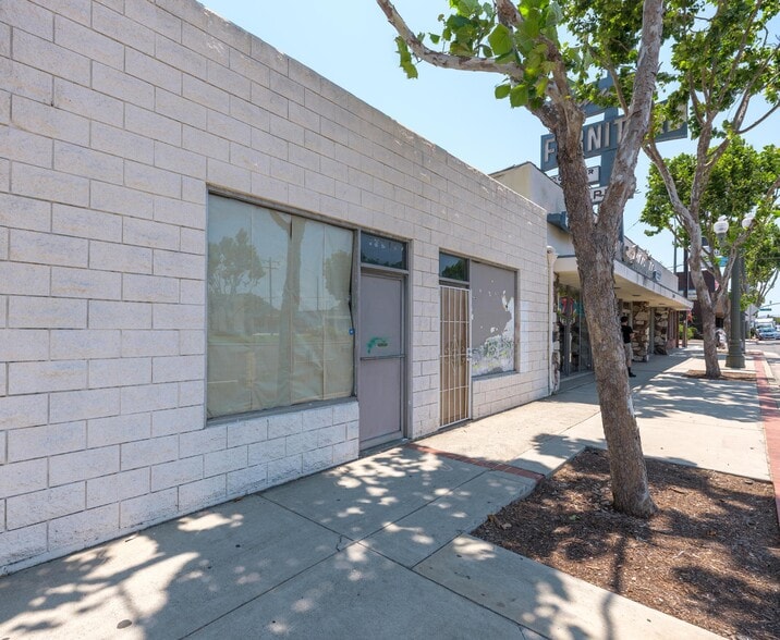 More Photos Of 16414-16424 Hawthorne Blvd, Lawndale Storefront For Sale