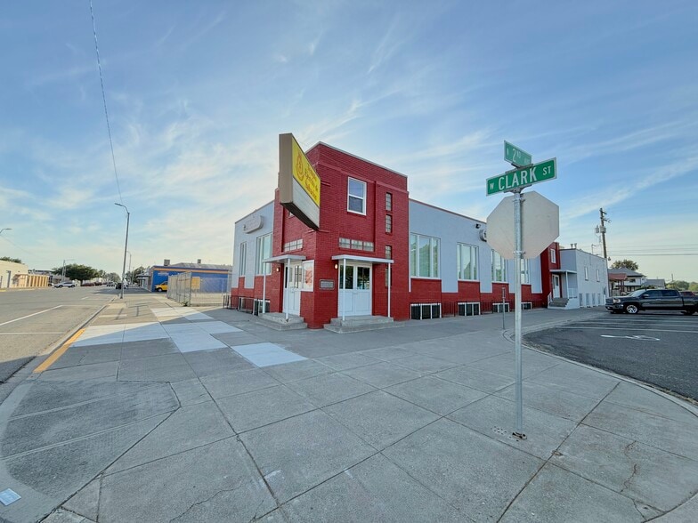 More Photos Of 303 W Clark St, Pasco Religious Facility For Sale