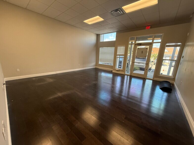More Photos Of 4400 Bayou Blvd, Pensacola Medical For Sale