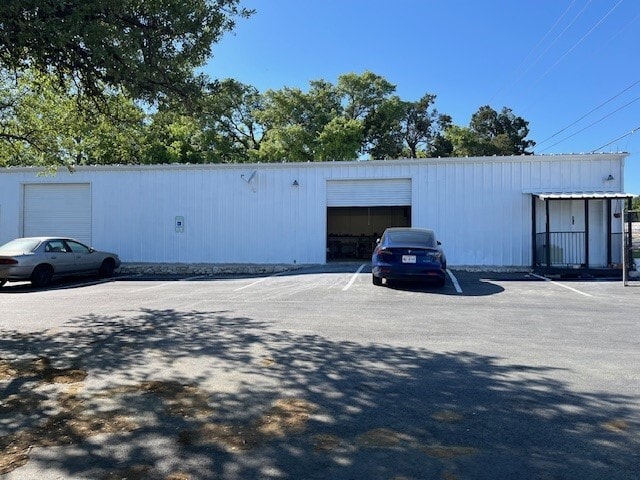 More Photos Of 12405 W Highway 71, Bee Cave Light Distribution For Lease