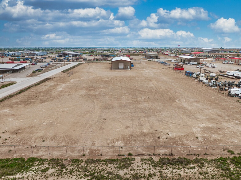 More Photos Of 3922 S County Road 1233, Midland Industrial For Lease