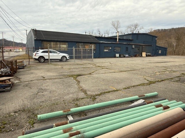 More Photos Of 1702 Wheeling Ave, Glen Dale Manufacturing For Sale