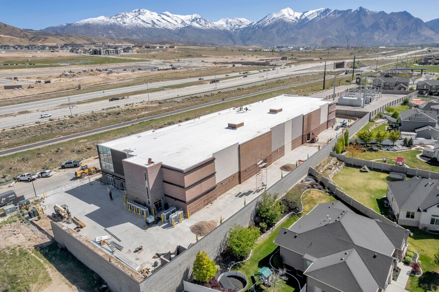 More Photos Of 275 W Bullriver Rd, Lehi Self Storage For Sale