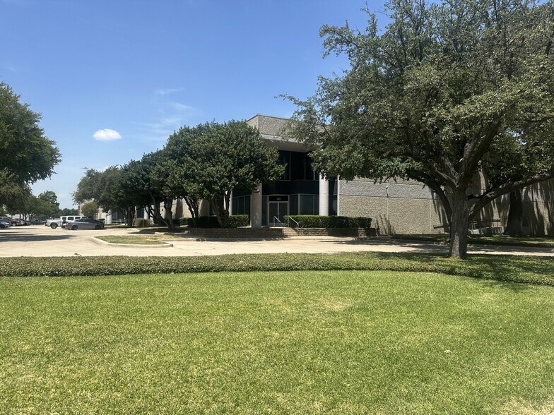 Primary Photo Of 1620 Rafe St, Carrollton Distribution For Lease