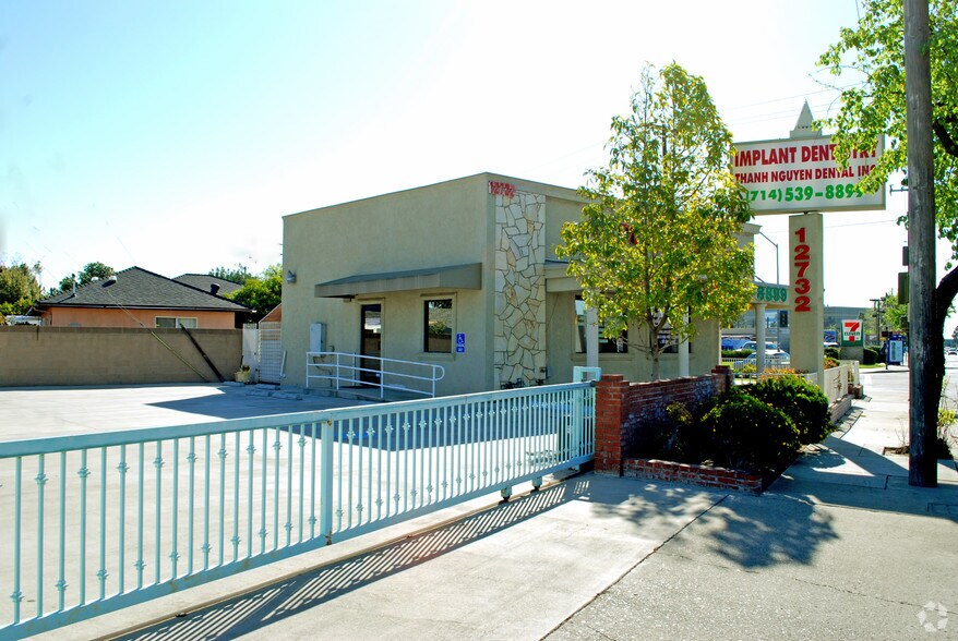 More Photos Of 12732 Brookhurst St, Garden Grove Medical For Sale