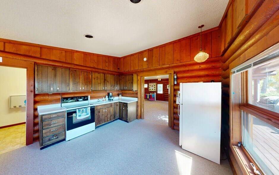 More Photos Of 1430 Riverview Rd, Riverton Office Residential For Sale