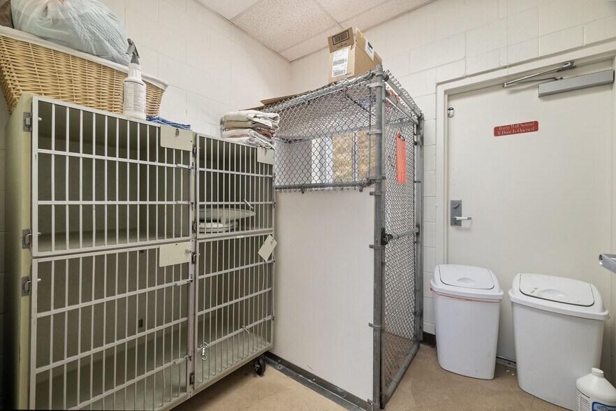 More Photos Of 1825 Buenaventura Blvd, Redding Hospital For Sale