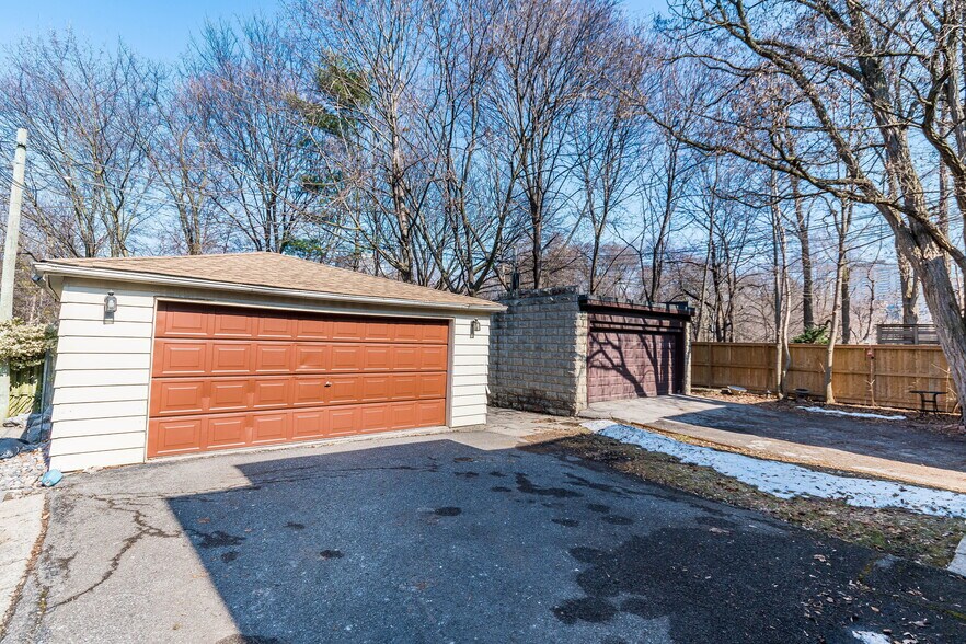 More Photos Of 14 Kilbarry Rd, Toronto Multifamily For Sale