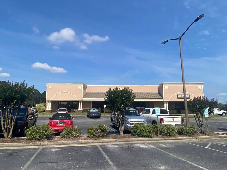 More Photos Of 225 Smithville Church Rd, Warner Robins Storefront For Sale