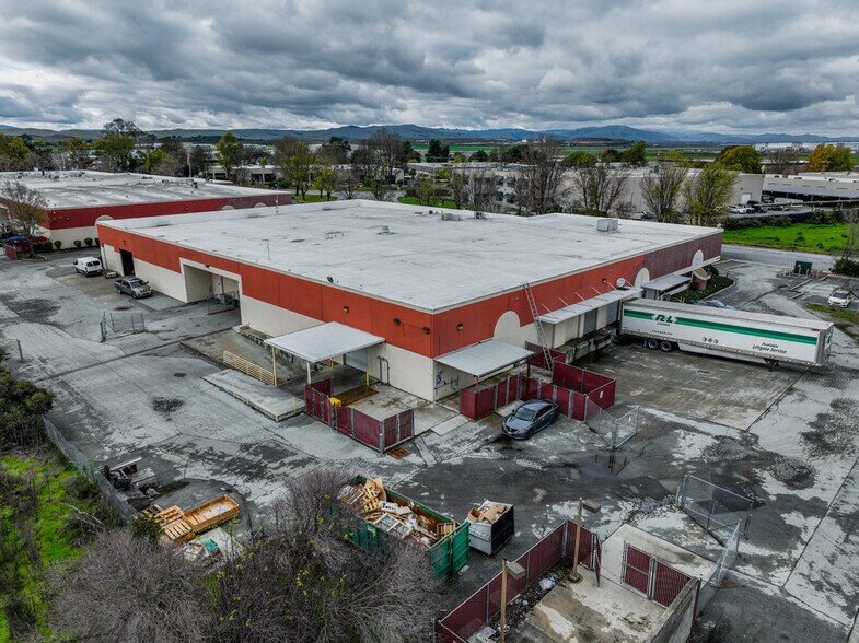 More Photos Of 255 Apollo Way, Hollister Warehouse For Lease