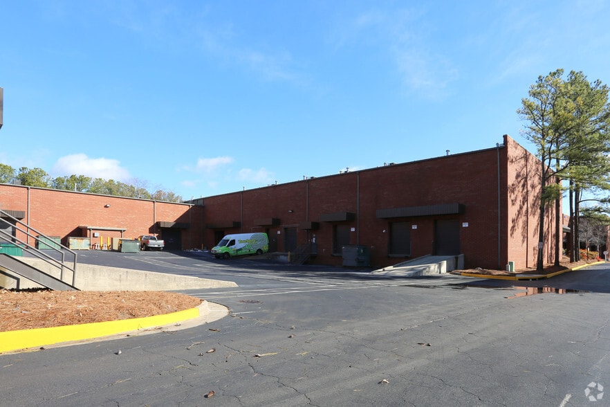 More Photos Of 150 Hembree Park Dr, Roswell Unknown For Lease